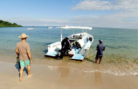 1_c6bo-voyage-plongee-madagascar-nosy-be-andilana-gilles-diraimondo-adventure-blue-vision-dive-boat