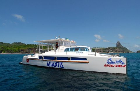 4-Atlantis-Divers-dive-boat-Zaira-Matheus